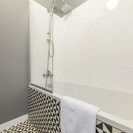 Apartament For Rent Center *