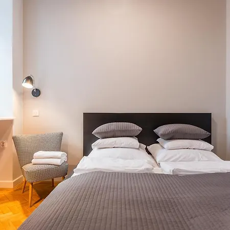 Apartment For Rent Center *