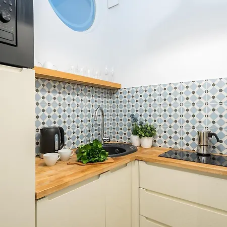 For Rent Center Apartman Varsó