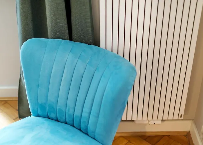 For Rent Center * وارسو